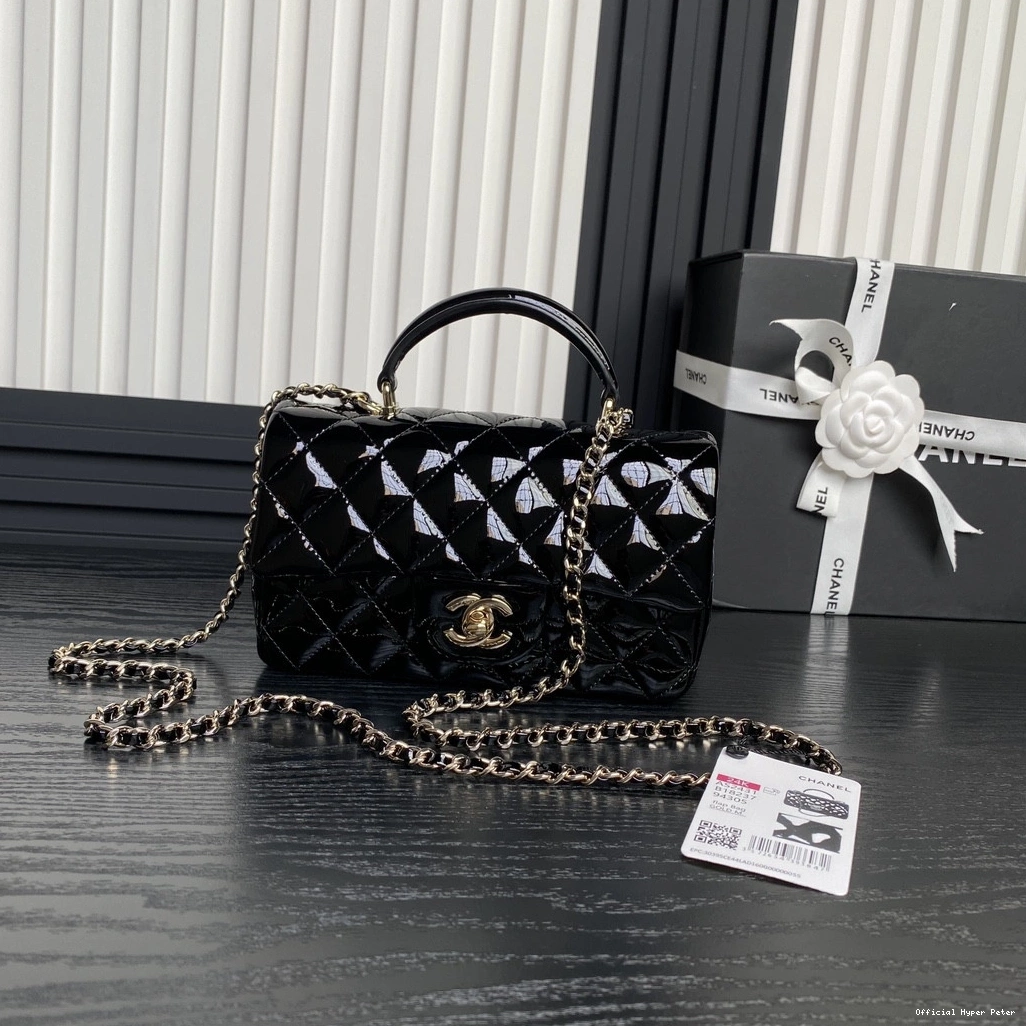 Hyper Peter Handbag CHANEL Handle Mini CHANELassic With Top 0814